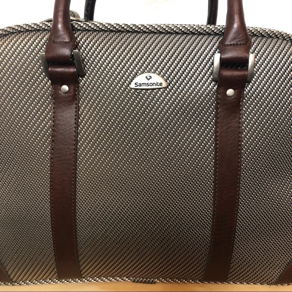 Samsonite Corporation Perfect Carry-On Luggage - Picture 2 of 10